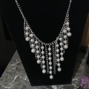 New never worn beautiful jewelry.